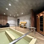 Waldgefluester, Montana Haus Apartmán