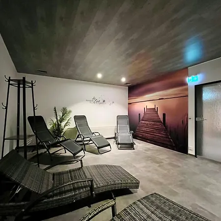 Waldgefluester, Montana Haus 아파트 오버스트도르프
