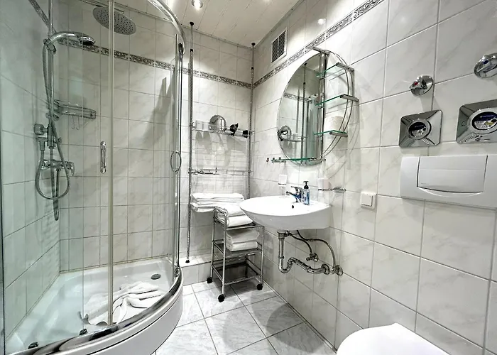 Waldgefluester, Montana Haus Apartamento *